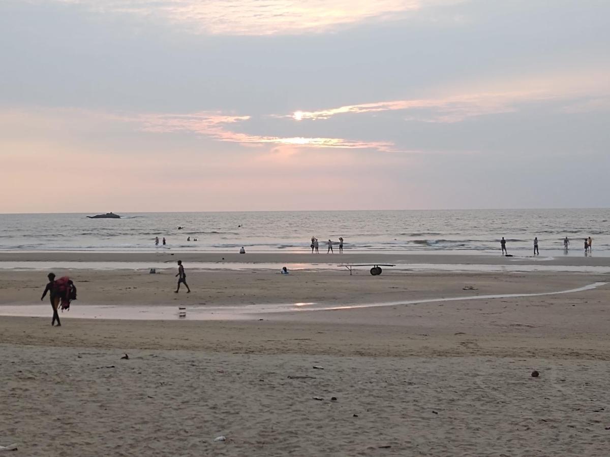 Gundappa Cafe Gokarna Kudle Beach ภายนอก รูปภาพ
